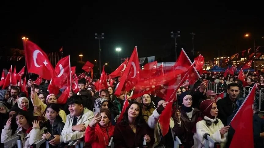 Tuzla'da Cumhuriyet'in 103. yıl dönümü etkinliklerle kutlandı