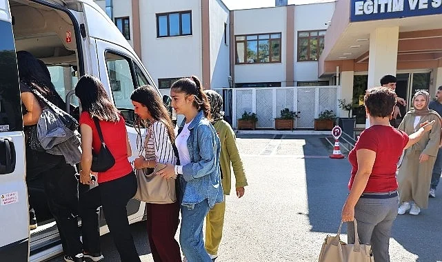 Büyükşehir’den üniversite öğrencilerine kültür gezisi