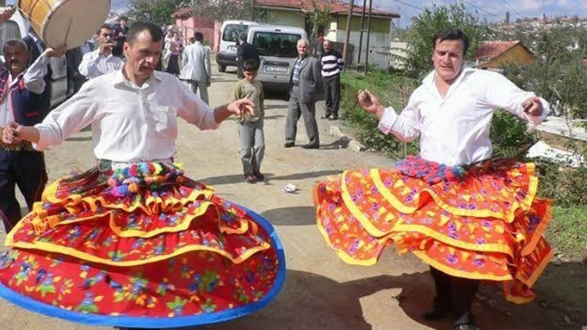 Milletvekilliği köçek oynamaya benzemez