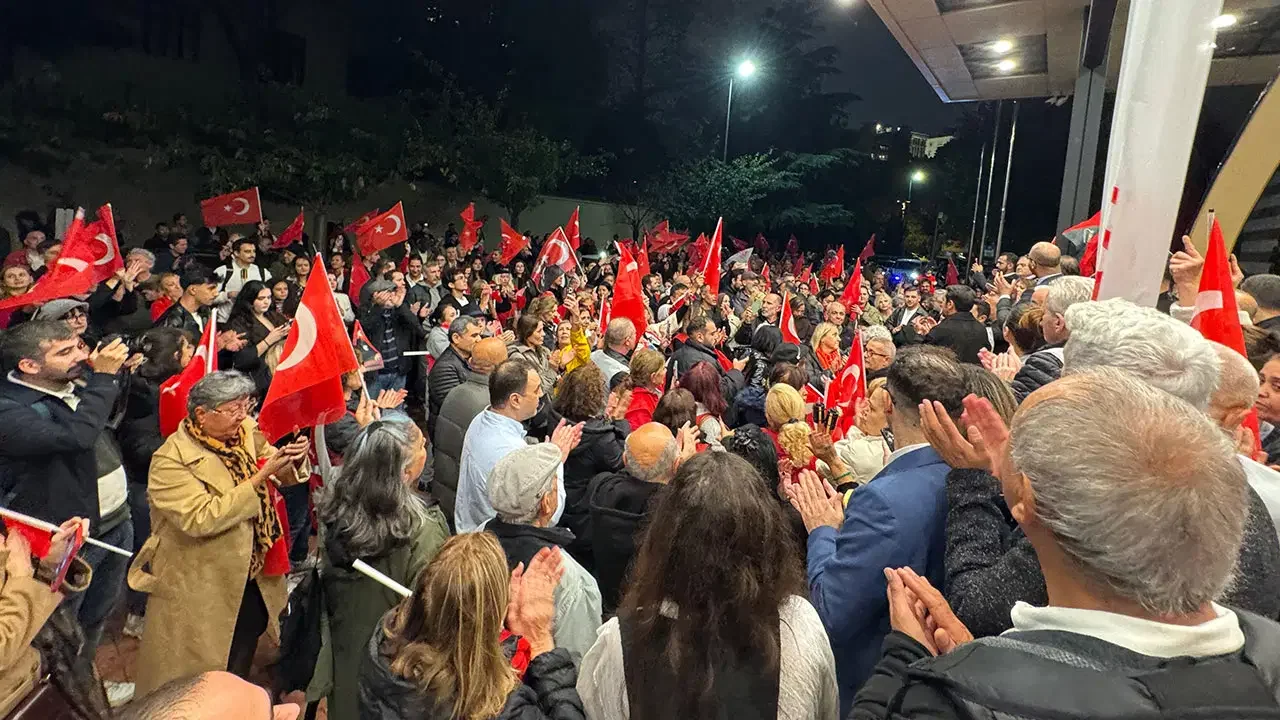 Yeni Parti Şişli İlçe Başkanlığı'ndan Cumhuriyet Bayramı yürüyüşü