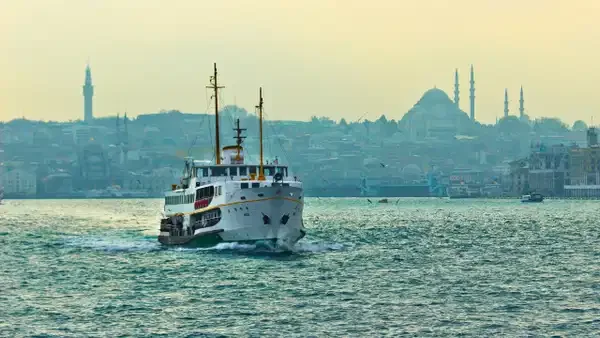 İstanbul Maratonu nedeniyle ulaşımda düzenleme: Metrobüs, tramvay ve vapur seferleri değişiyor
