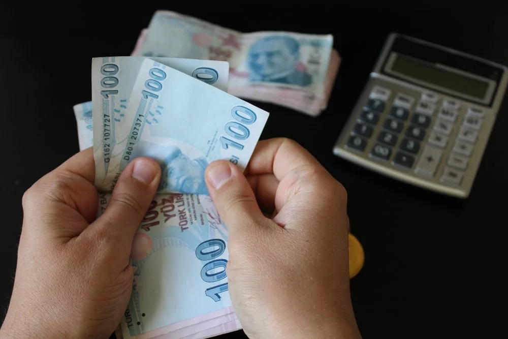 Eksik ödenen memur maaşlarında emsal karar: Mahkemenin o engeli 'ihlal' sayıldı