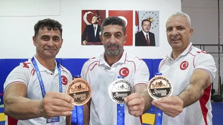 Uzun yıllar ara verdikleri güreş kariyerlerini Dünya Şampiyonası'nda dereceyle taçlandırdılar