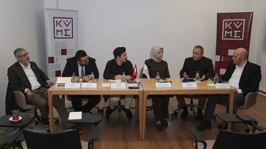 Kültür sanat üretiminde kütüphane ve arşivlerin dönüşümü Karaköy Palas'ta konuşuldu