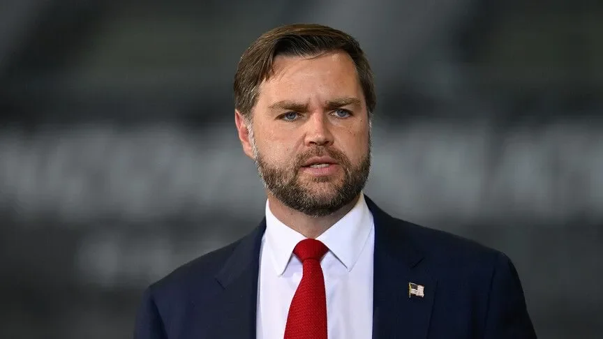 Vance, İran'la sonsuz savaş olasılığını reddederek, Trump'ın hedeflerine ulaşacağını söyledi