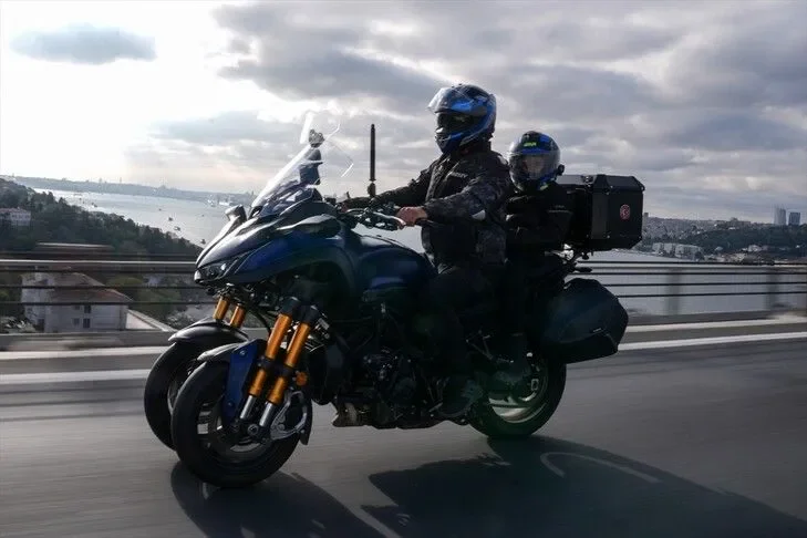 7 yaşındaki oğluyla İzmir'den motosikletle umreye gitti