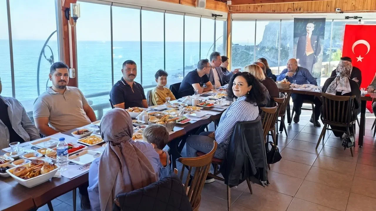 Sinop Türk Eğitim-Sen Ayancık’ta kahvaltı buluşması düzenledi