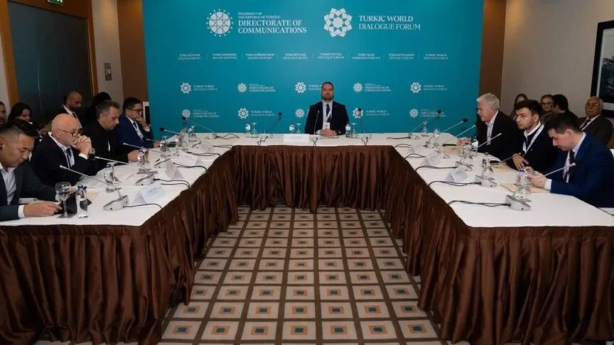 "Türk Dünyası Diyalog Forumu" kapsamında yapay zekanın sınamaları tartışıldı