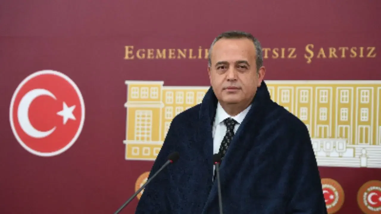 DEVA Partili Ertuğrul Kaya neden istifa etti? Ertuğrul Kaya kimdir, kaç yaşında?