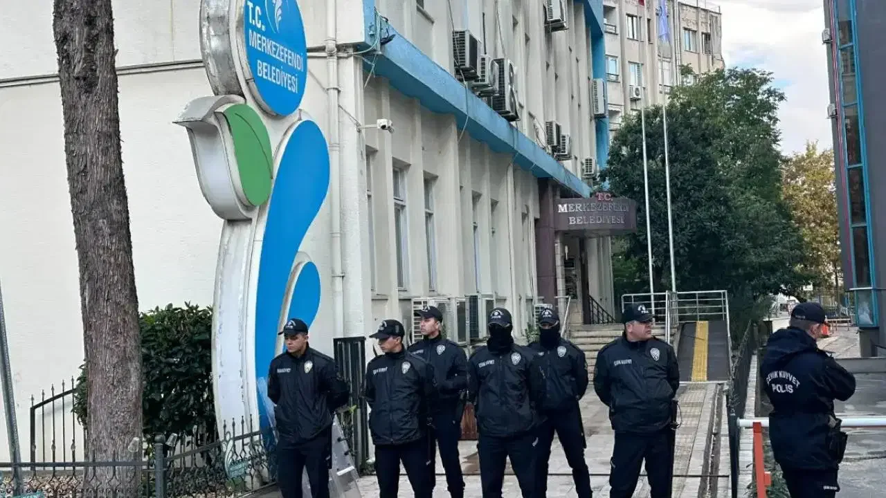 Merkezefendi Belediyesi soruşturması: Belediye Başkanı ve eşi dahil 5 kişi tutuklandı