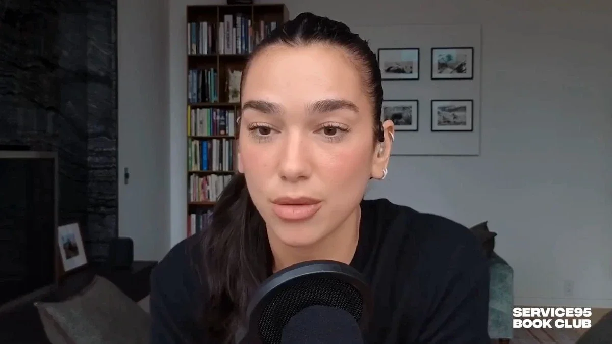 Dua Lipa'dan Arnavutluk'taki tatil köyü protestolarına destek